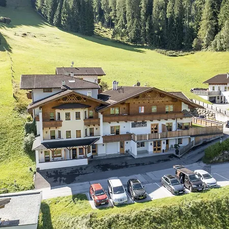 Neustift Near Stubai Lift, Cleaning Included * Neustift im Stubaital